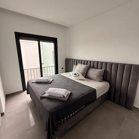 Exclusive Luxury With Private Pool & Sea View
